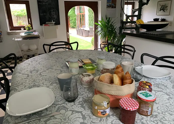 Alojamento de Acomodação e Pequeno-almoço La Cense - Melin 3*